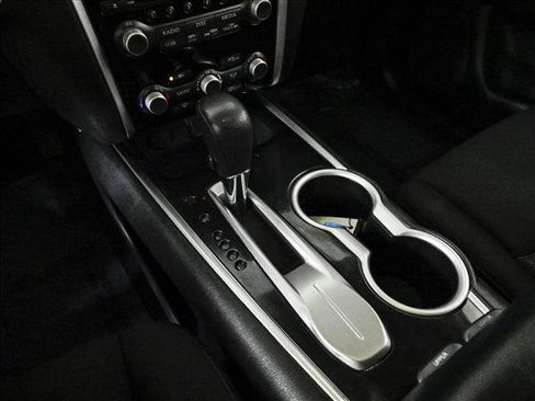 Used 2019 Nissan Pathfinder S image 12