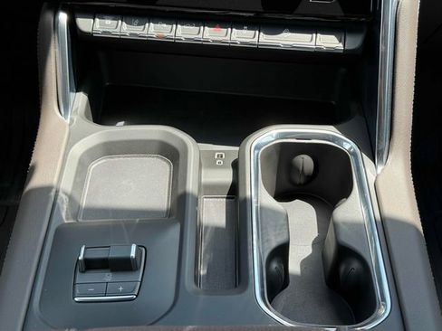 New 2026 GMC Sierra 2500 Denali w/ Denali Reserve Package AWD/4WD image 6