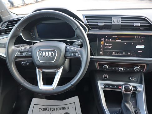 Used 2023 Audi Q3 2.0T Premium w/ Convenience Package image 10