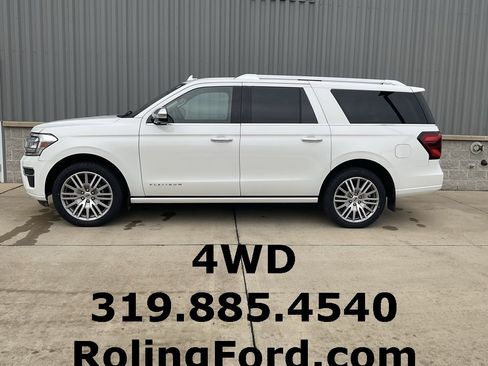 Used 2023 Ford Expedition Max Platinum image 2
