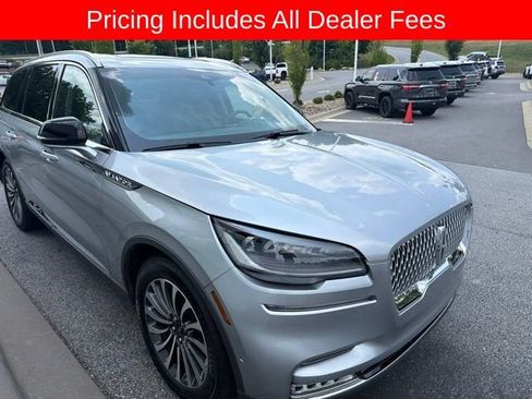 Used 2020 Lincoln Aviator Reserve w/ Equipment Group 201A RWD image 8