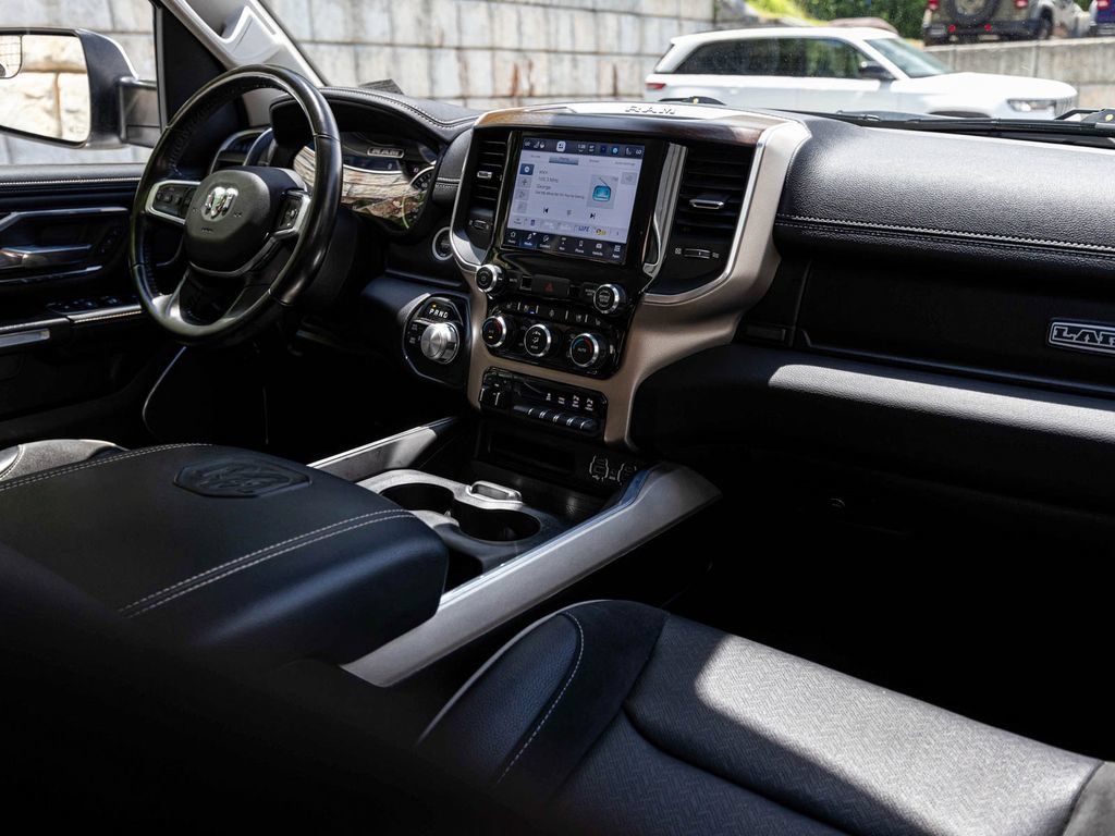 Used 2022 RAM 1500 Laramie AWD/4WD image 32