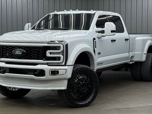Used 2026 Ford F450 Platinum w/ Platinum Plus Package image 1