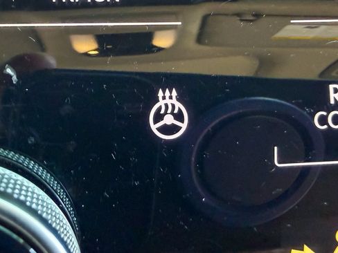 Used 2023 INFINITI QX60 Sensory w/ Vision Package AWD/4WD image 17