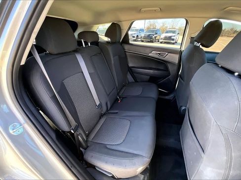 Certified 2023 Kia Sportage LX AWD/4WD image 31