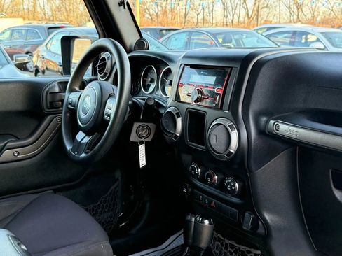 Used 2013 Jeep Wrangler Unlimited Sport AWD/4WD image 40