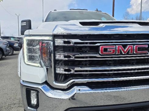 Used 2023 GMC Sierra 3500 SLE w/ X31 Off-Road Package AWD/4WD image 2