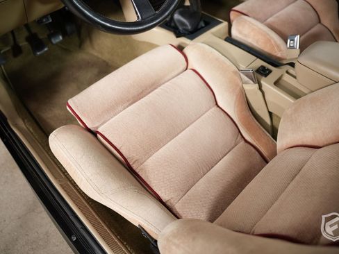 Used 1989 Ford Mustang LX image 26