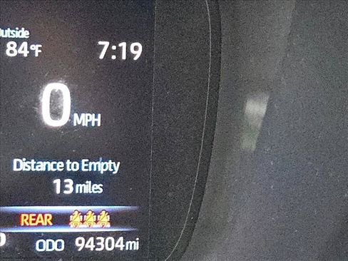 Used 2019 Toyota Corolla SE FWD image 11