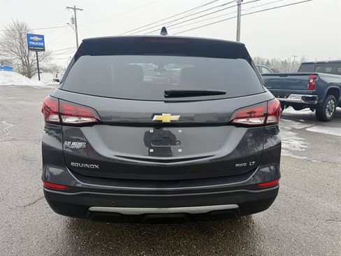 Used 2023 Chevrolet Equinox LT image 4
