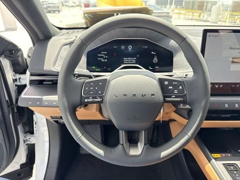 New 2026 Lexus ES 350h FWD image 14