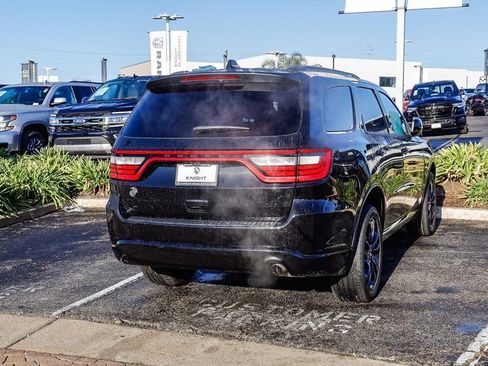 Certified 2024 Dodge Durango SXT w/ SXT Blacktop Group image 9