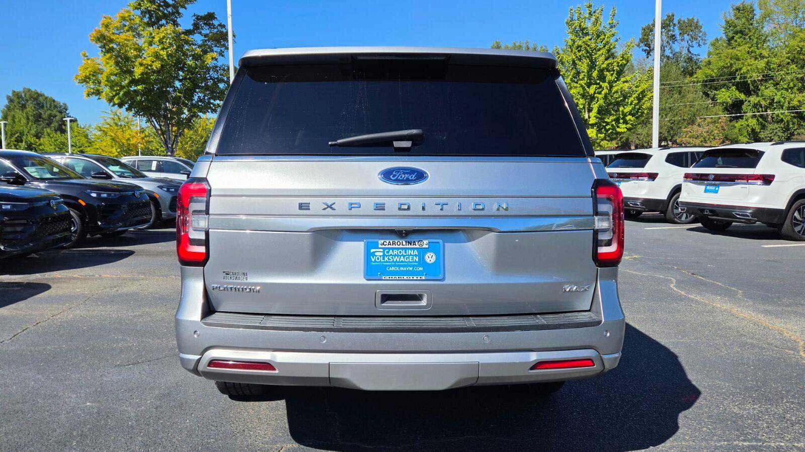Used 2023 Ford Expedition Max Platinum AWD/4WD image 4