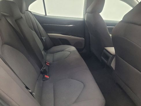 Used 2020 Toyota Camry LE image 19