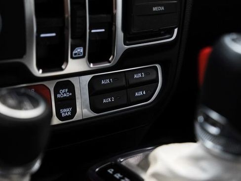Used 2025 Jeep Wrangler Unlimited Rubicon 392 AWD/4WD image 74