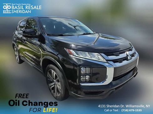 Used 2022 Mitsubishi Outlander Sport SE image 1