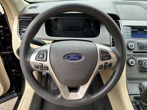 Used 2013 Ford Taurus SE image 14