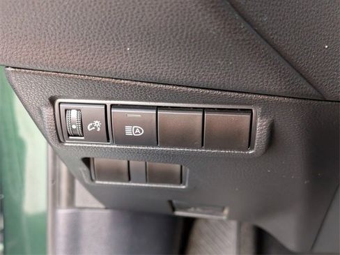 Used 2023 Toyota Corolla Cross LE image 28