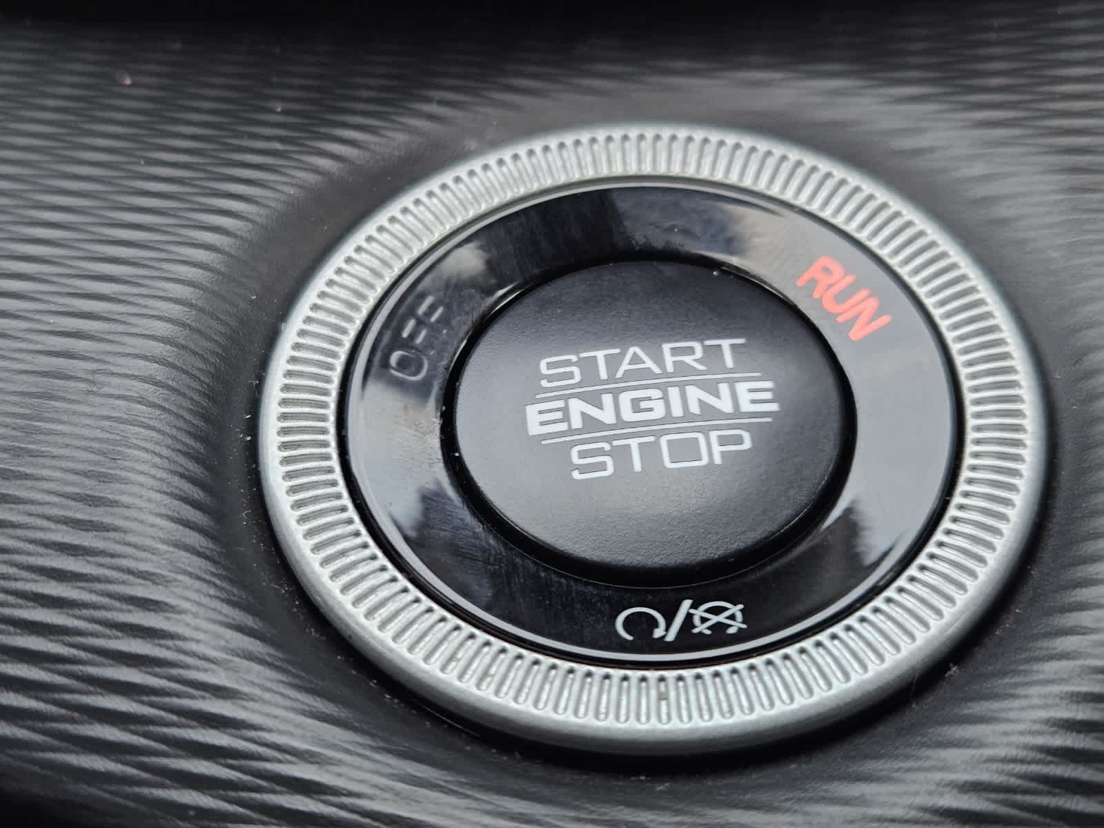 Used 2025 Jeep Grand Cherokee L Altitude RWD image 19