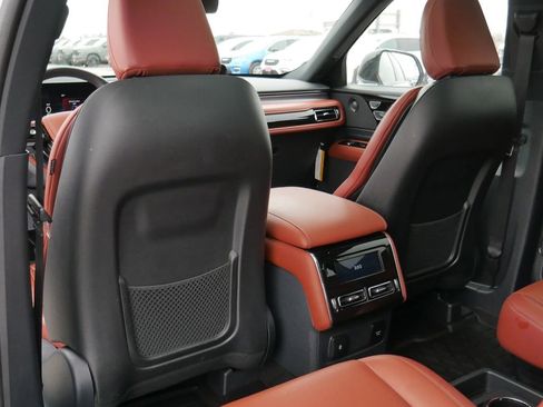 Used 2025 Lincoln Aviator Reserve w/ Jet Appearance Package image 31