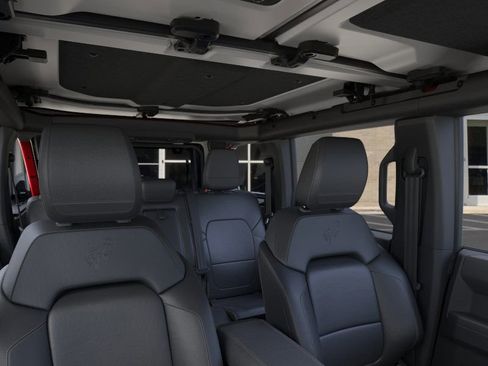 New 2025 Ford Bronco Badlands image 12
