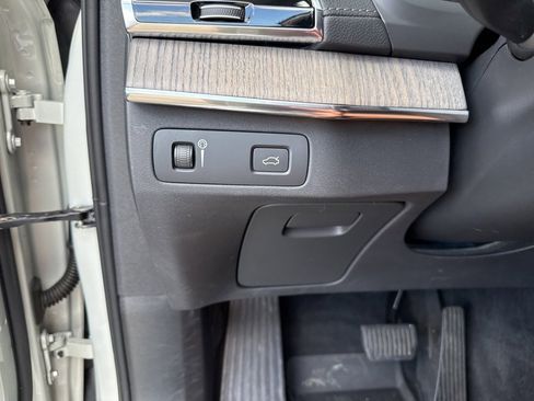 Used 2022 Volvo XC90 T6 Inscription w/ Advanced Package image 23