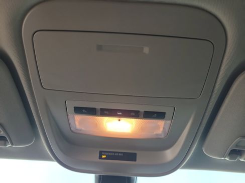 Used 2022 Chevrolet Colorado Z71 w/ Z71 Midnight Edition image 21