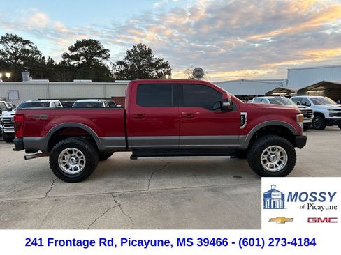 Used 2021 Ford F250 Lariat w/ Lariat Ultimate Package image 8