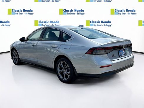 Certified 2023 Honda Accord EX image 5