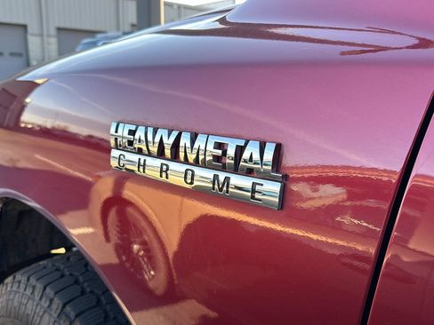 Used 2014 Nissan Titan SV w/ SV Value Truck Package image 9