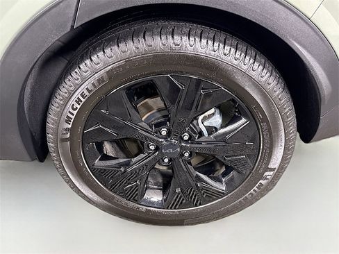 Used 2025 Kia Sportage X-Line w/ Premium Package image 35