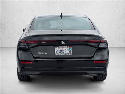 Used 2023 Honda Accord EX image 7