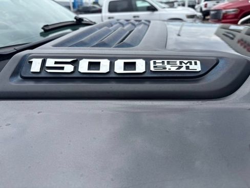 Used 2019 RAM 1500 Laramie AWD/4WD image 4