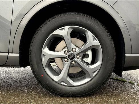 New 2024 Ford Escape ST-Line w/ Tech Pack #1 FWD image 12