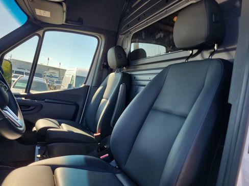 Used 2024 Mercedes-Benz Sprinter 3500 w/ Parking Package image 23