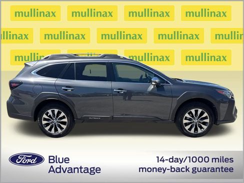 Used 2023 Subaru Outback Touring AWD/4WD image 2