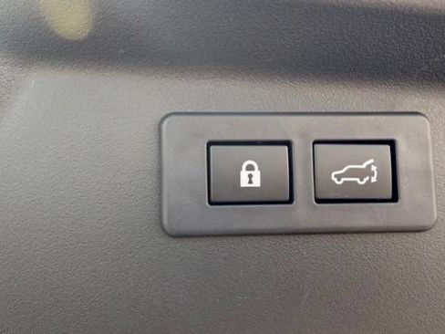 Used 2026 Subaru Outback Premium AWD/4WD image 13