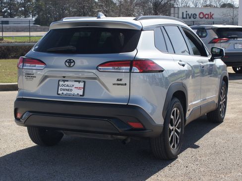 Used 2024 Toyota Corolla Cross SE image 18