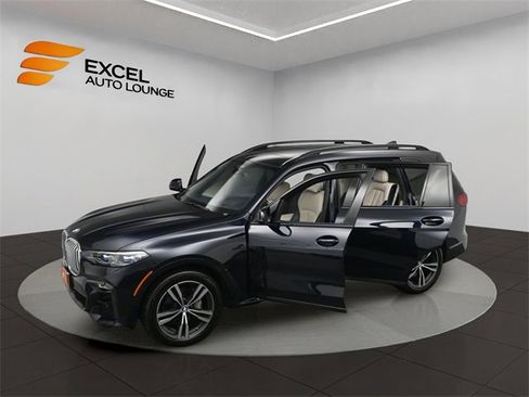 Used 2019 BMW X7 xDrive50i w/ M Sport Package image 67