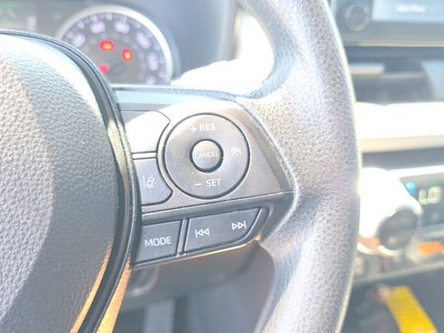 Used 2019 Toyota RAV4 XLE w/ Convenience Package image 21