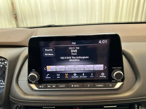 Certified 2023 Nissan Rogue SV w/ SV Premium Package image 16