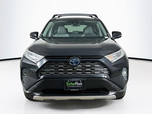 Used 2019 Toyota RAV4 Limited AWD/4WD image 2