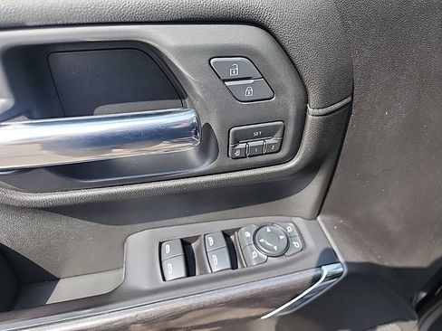 Used 2019 Chevrolet Silverado 1500 LTZ w/ LTZ Premium Package AWD/4WD image 10