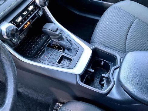 Used 2025 Toyota RAV4 LE image 17