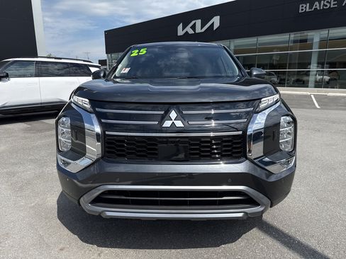 Used 2025 Mitsubishi Outlander SE AWD/4WD image 9