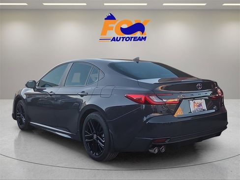 New 2026 Toyota Camry SE image 3