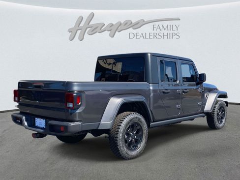Used 2021 Jeep Gladiator Willys image 43