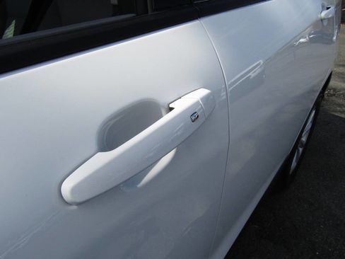 Used 2019 Chevrolet Equinox LS image 23