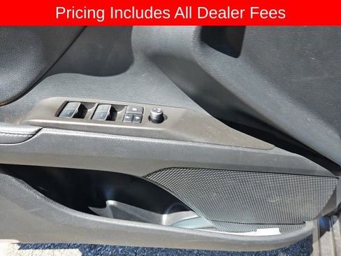 Used 2023 Toyota Camry XSE FWD image 7