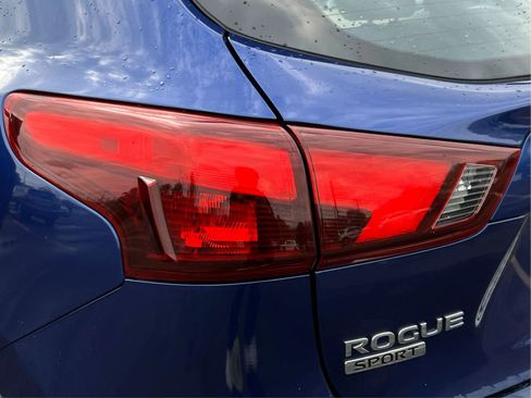 Used 2017 Nissan Rogue Sport SV w/ SV All-Weather Package AWD/4WD image 33